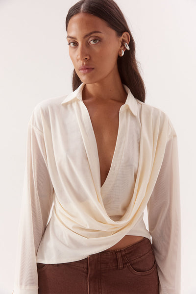 Selen Shirt in Chalk, front detail
