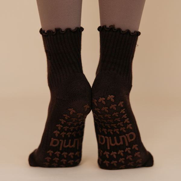 Espresso Brown Ruffle Pilates Grip Socks