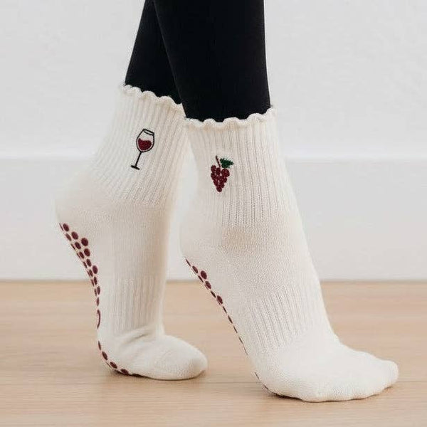 Red Wine & Grape Ruffle Grip Socks