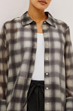 Bishop Shirt in Onyx Taupe, detail