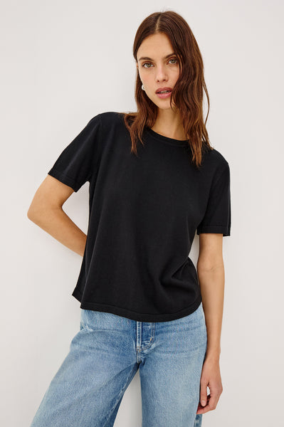 Cotton Cashmere Short Sleeve Tee in black, close up