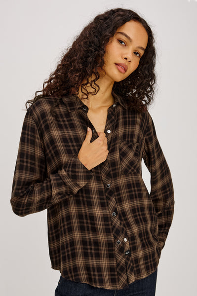 Hunter Shirt in Almond Black, front detail