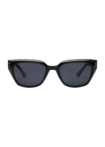 Nova Sunglasses in Black/Smoke