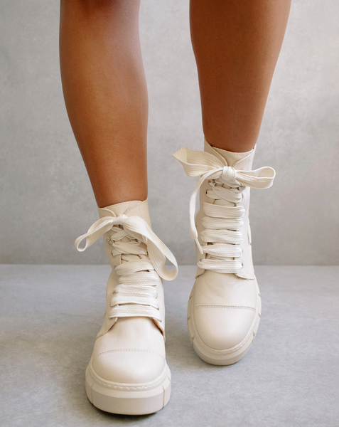 Can Can Boot