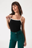 Contrast Naomi Tank